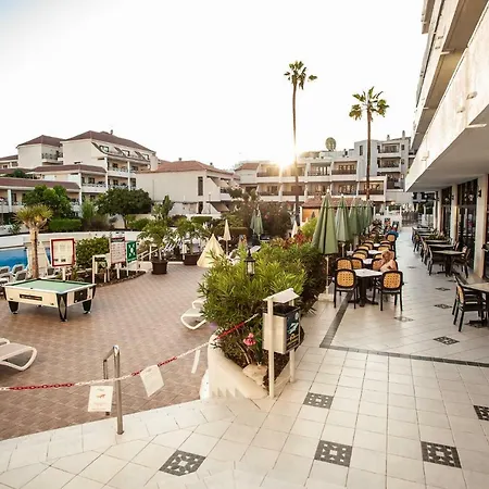 New! Spectacular 1 Bed Apartment In Las Americas, 5 Min To Camison Beach And Hard Rock Cafe, With Aircon *