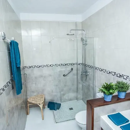 New! Spectacular 1 Bed Apartment In Las Americas, 5 Min To Camison Beach And Hard Rock Cafe, With Aircon * 阿罗纳