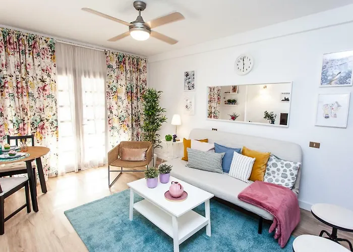 Spectacular Renovated Apartment, 5 Min To Camison Beach, With Aircon 公寓 *