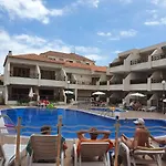 Spectacular Renovated Apartment, 5 Min To Camison Beach, With Aircon