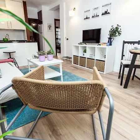 New! Spectacular 1 Bed In Americas, 5 Min To Camison And Hard Rock Cafe, With Aircon