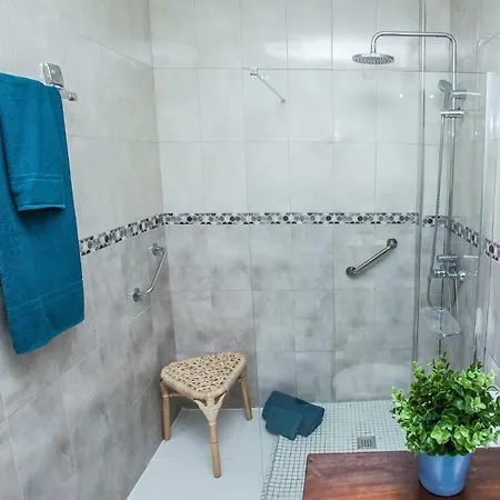 Spectacular Renovated Apartment, 5 Min To Camison Beach, With Aircon