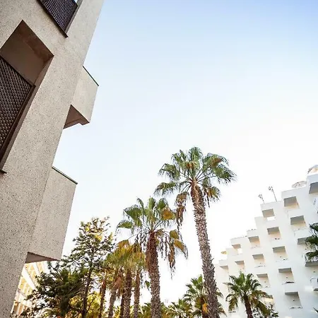 New! Spectacular 1 Bed In Americas, 5 Min To Camison And Hard Rock Cafe, With Aircon