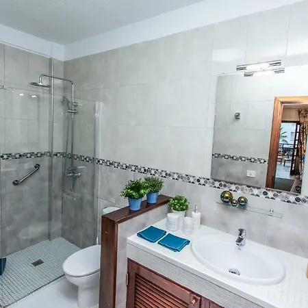 New! Spectacular 1 Bed In Americas, 5 Min To Camison And Hard Rock Cafe, With Aircon Appartement Playa de las Américas