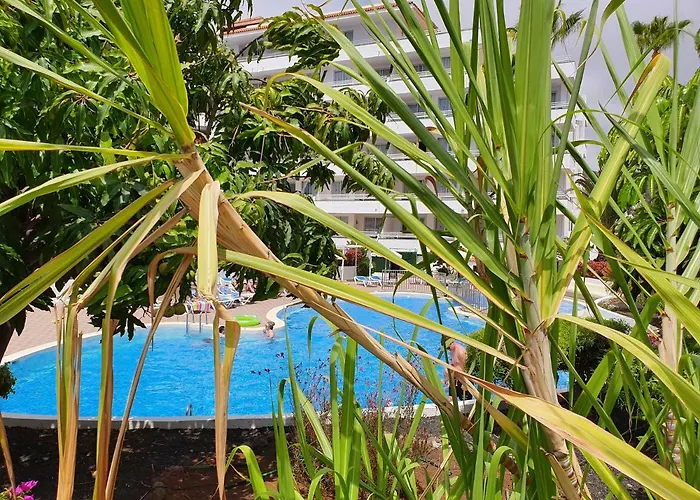 شقة Spectacular Renovated Apartment, 5 Min To Camison Beach, With Aircon