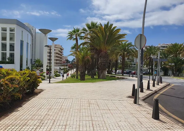 Spectacular Renovated Apartment, 5 Min To Camison Beach, With Aircon شقة *