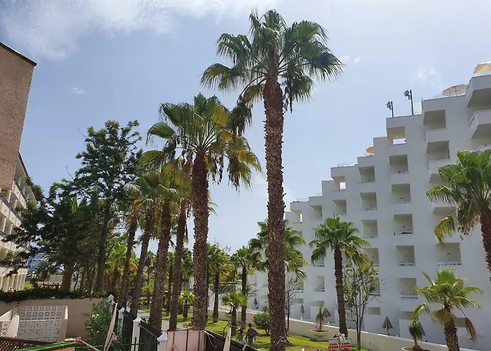 شقة Spectacular Renovated Apartment, 5 Min To Camison Beach, With Aircon