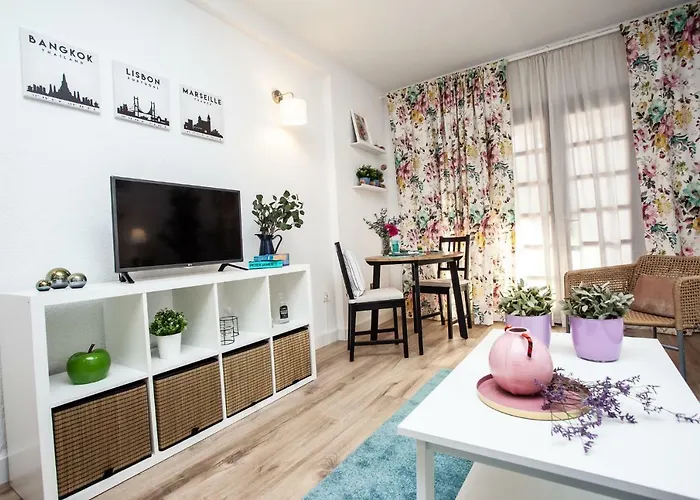 Spectacular Renovated Apartment, 5 Min To Camison Beach, With Aircon